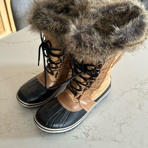 SOREL Tofino II (Curry) Women's Cold Weather Boots size 6.5